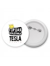 Гордая владелица Tesla